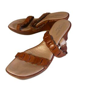 Stephane Kelian Paris France brown leather wedge sandals size 8